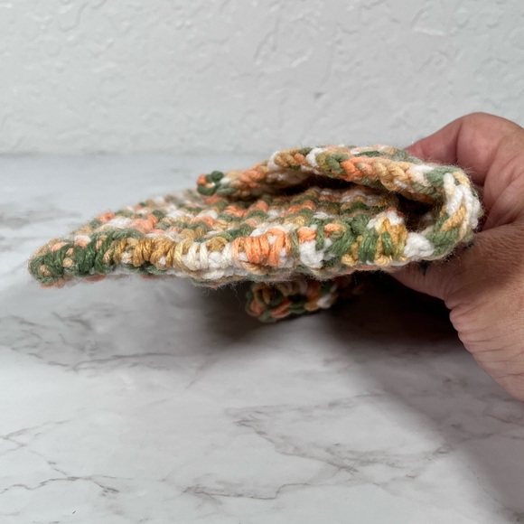 Peach Crochet Wristlet Clutch - Picture 5 of 11